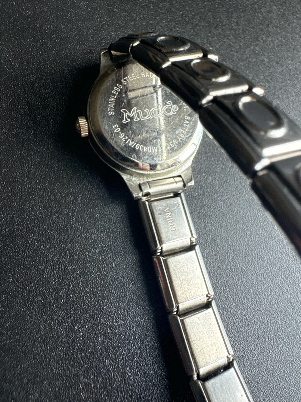 Mudd Women's Silver Bracelet Watch with Teal Dial measurements shown non running